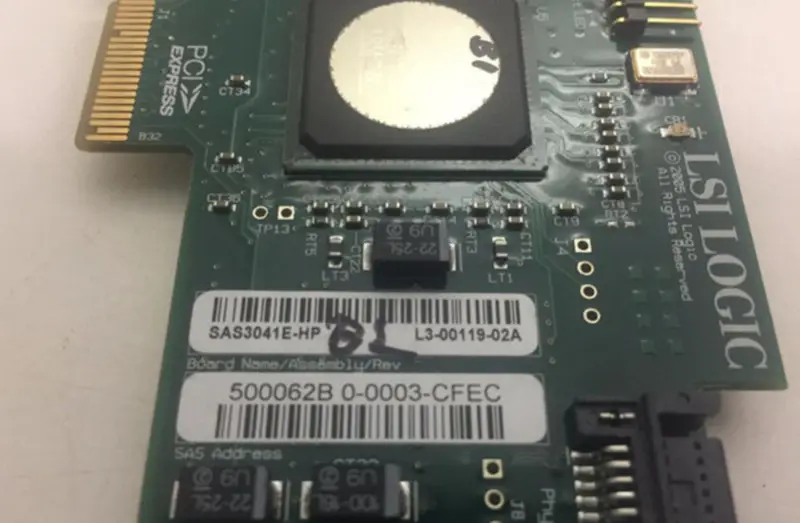 LSI SAS3041E-HP Carte réseau PCI-E 4X SAS SATA2 SATA à 4 ports