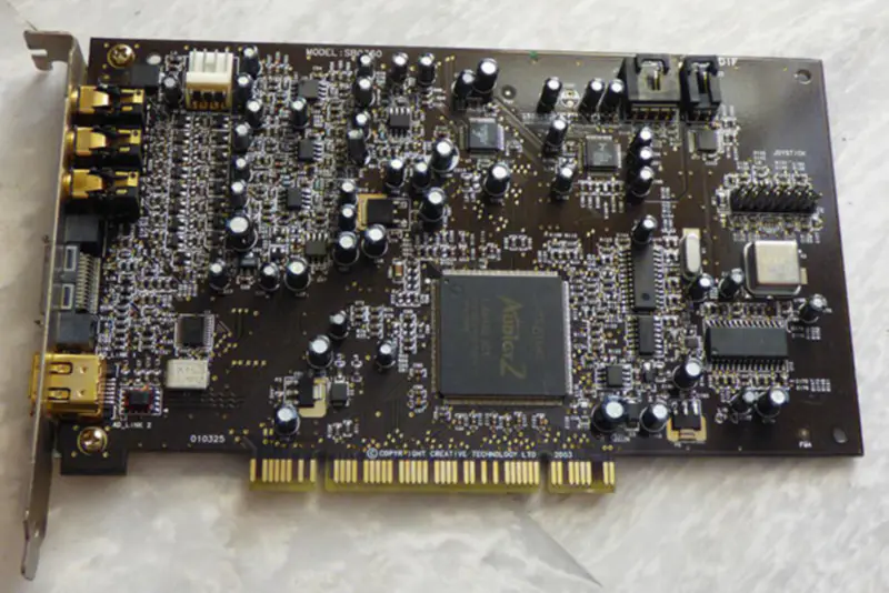 Carte son Creative Sound Blaster Audigy 2 SB0360 7.1 Channel PCI Sound Card