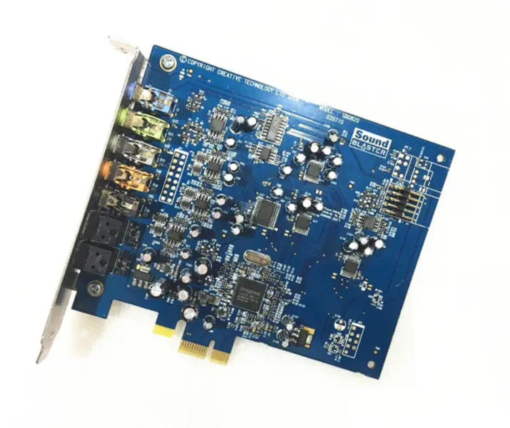 Creative SB1040 Sound Blaster X-Fi Xtreme Audio PCI-E Sound Card Mode de sortie du son : 7.1
