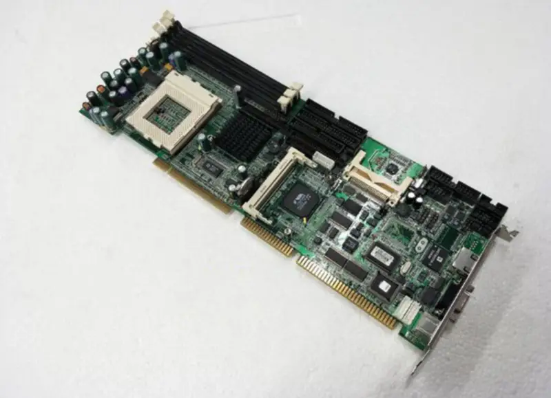 AXIOMTEK SBC81613 REV:A2 Carte mère pour équipement de contrôle industriel