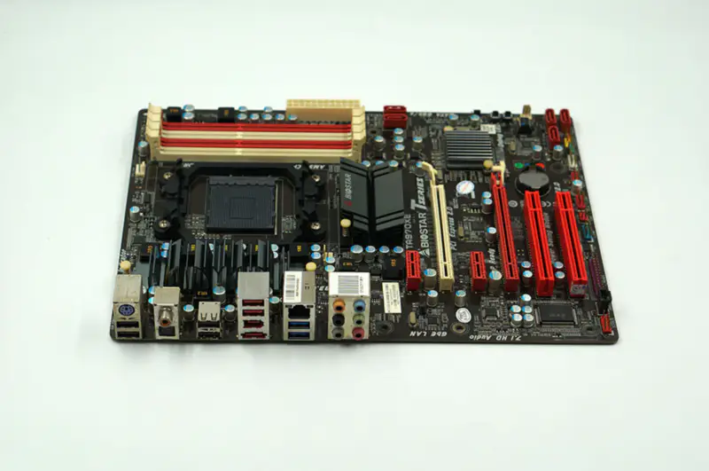 Carte mère Biostar TA970XE AM3+