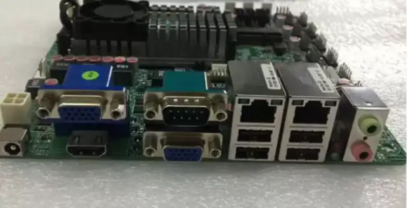 17X19 TN-C1037U Carte mère industrielle double cœur LVDS avec 10 COM