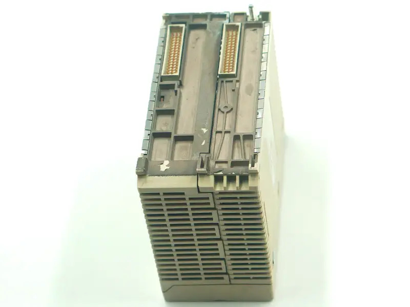 Module PLC Schnerider TSXP573623AM