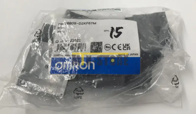 Omron V680S-D2KF67M Lecteur de cartes