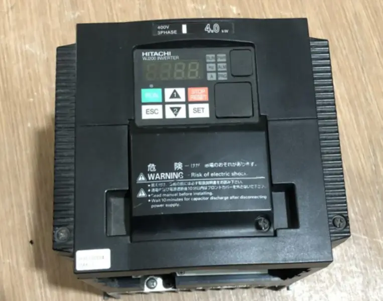 HITACHI INVERTER WJ200-040HFC-M 4.0KW NEW