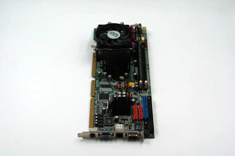 IEI industrial Motherboard WSB-9150-R10 avec CPU RAM et FAN