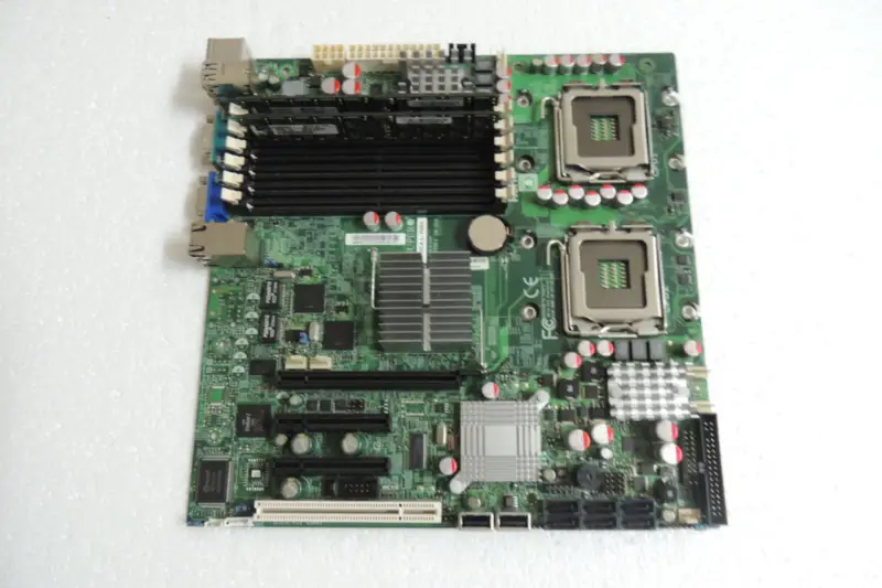Carte mère Supermicro X7DCA-L pour serveur