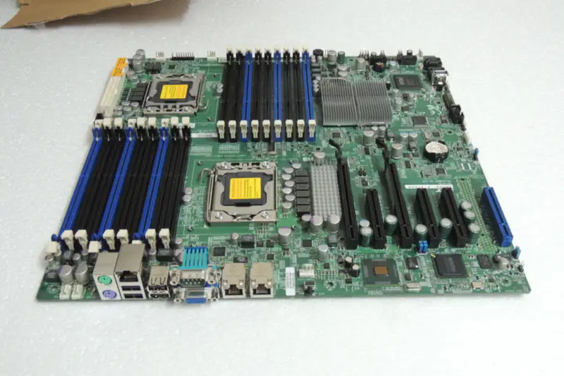 Carte mère Supermicro X8DTN+-F pour serveur