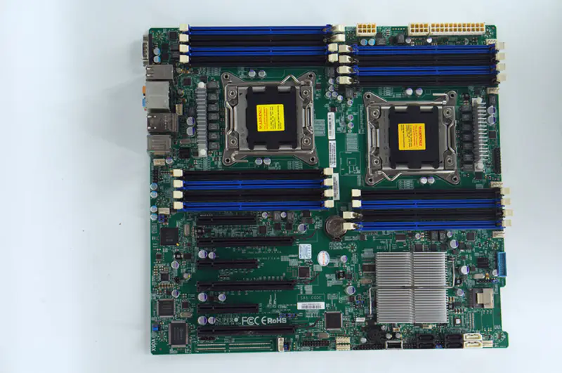 Carte mère Supermicro X9DAI