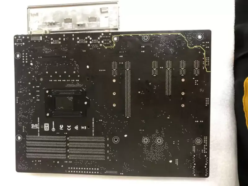 Carte mère Asus Z270-DRAGON LGA1151 DDR4 32G ATX 6GPUs