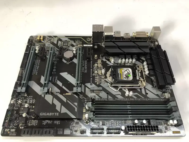 Carte mère Gigabyte GA-Z370-HD3