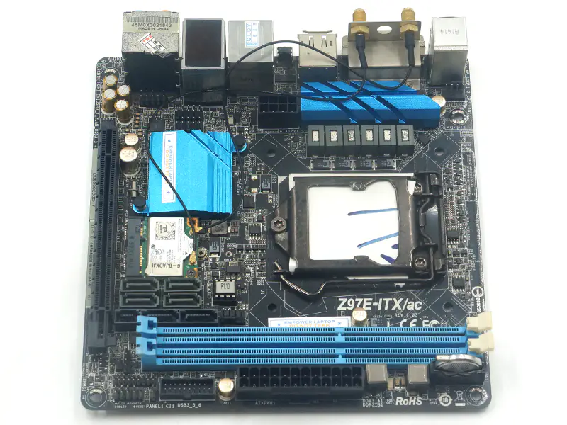 Carte mère Asrock Z97E-ITX/AC Z97 LGA1150 mini-ITX