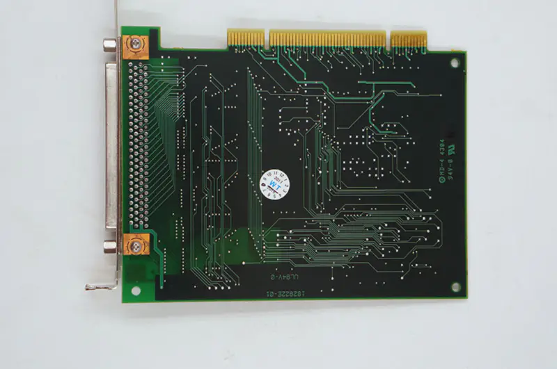 NI PCI-DIO-96 Carte PCI d'E/S numériques parallèles 96 bits