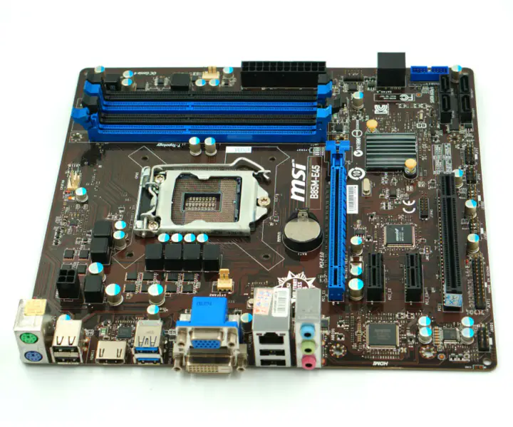 Carte mère MSI B85M-E45