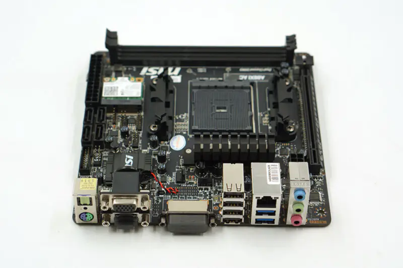 Carte mère MSI A88XI AC A88X FM2+ Mini-ITX